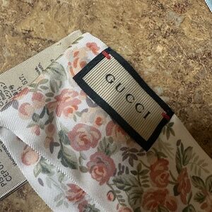 Brand new GUCCI Head or Neck Scarf